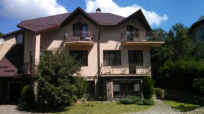 Отель Hotel Zatyshok  Моршин